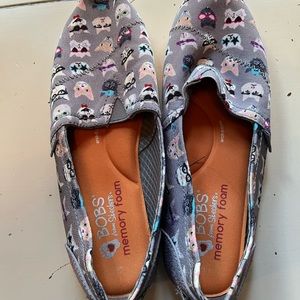 Bobs. Size 8. Great condition. Worn once.